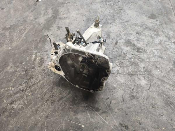 BOITE DE VITESSE MANUEL NISSAN MICRA K13 1.2 JH3303 - Vue 1